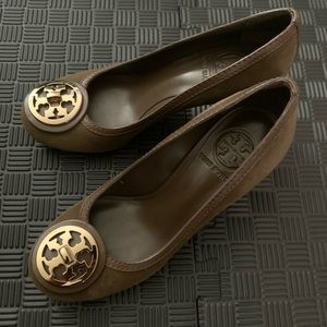 Tory Burch Selma Suede pumps